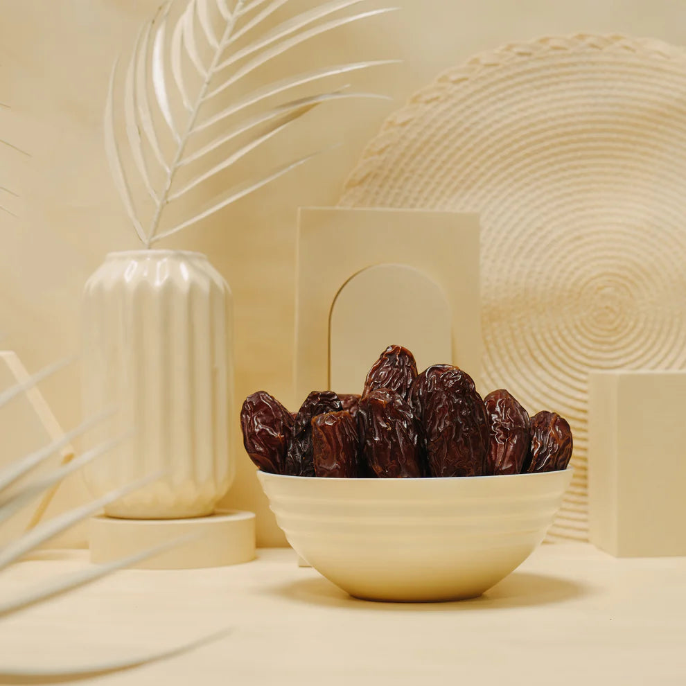 Large Premium Palestinian Medjool Dates (900g)